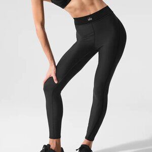 Alo Airlift Leggings – Black (Small)